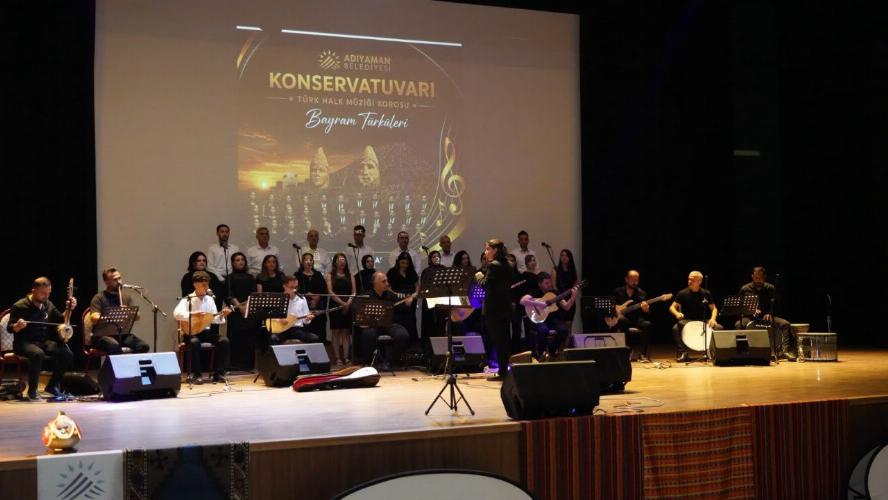 Adıyaman’da Türkülerle Bayram Coşkusu: Belediye Korosu İzleyiciden Tam Not Aldı