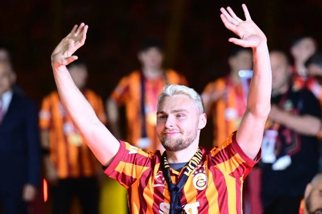 ACUN ILICALI GALATASARAY'IN YILDIZI VICTOR NELSSON İÇİN DEVREDE: HULL CITY TRANSFERİ BİTİRİYOR