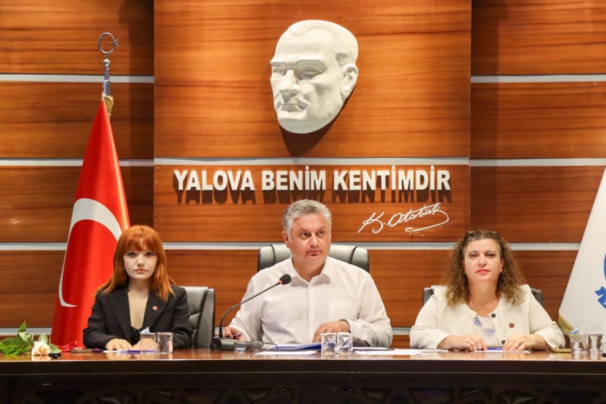 YALOVA'DA YAZ SEZONU AYARI: TURİSTİK BÖLGELERDE İNŞAAT FAALİYETLERİNE KIRMIZI IŞIK