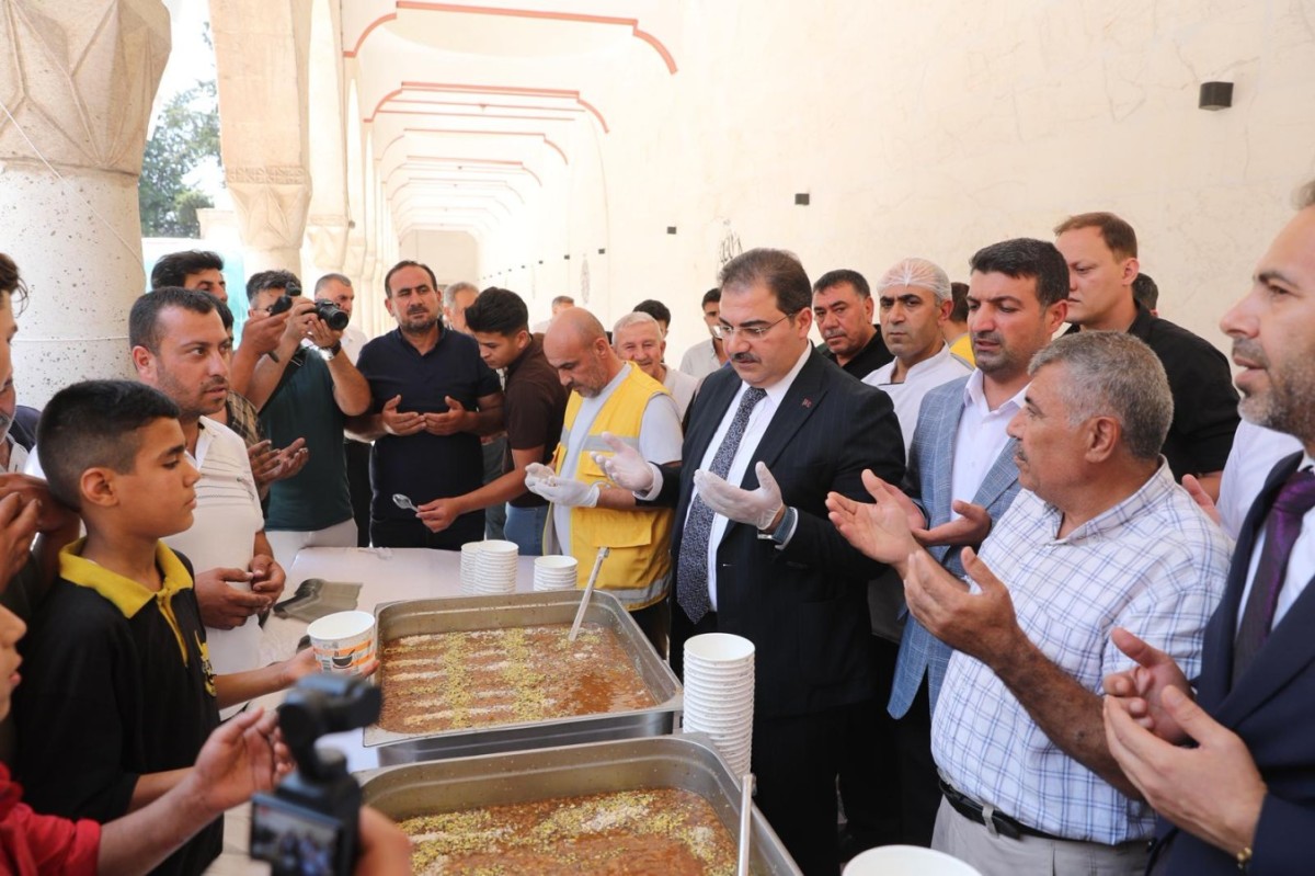HALİLİYEDE AŞURE KAZANLARI BEREKET VE SEVGİYLE KAYNADI